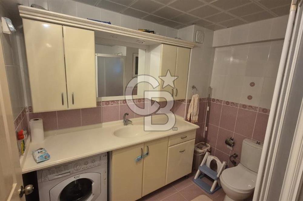 Narlıdere Çamtepe'de Deniz Manzaralı Bakımlı Ferah 3+1 Daire