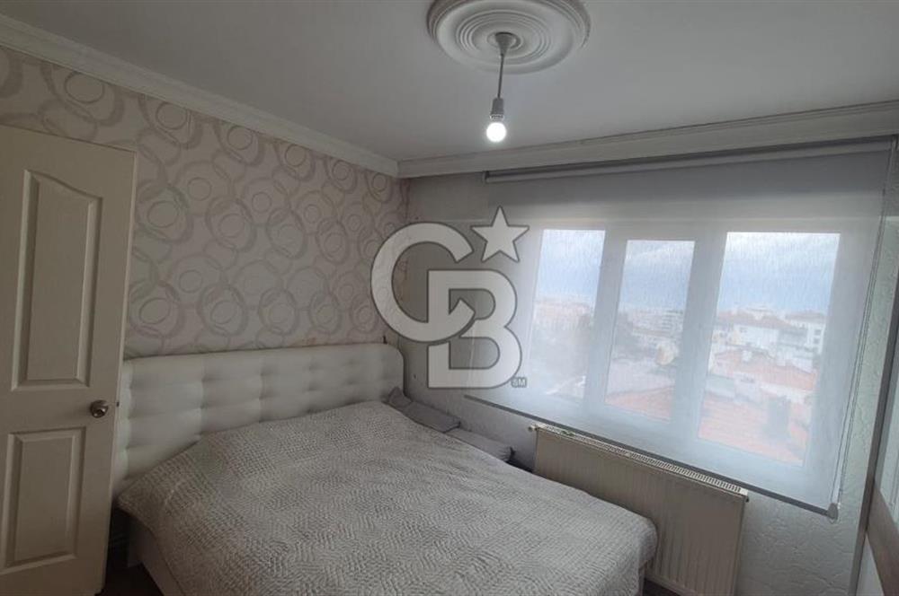 Narlıdere Çamtepe'de Deniz Manzaralı Bakımlı Ferah 3+1 Daire