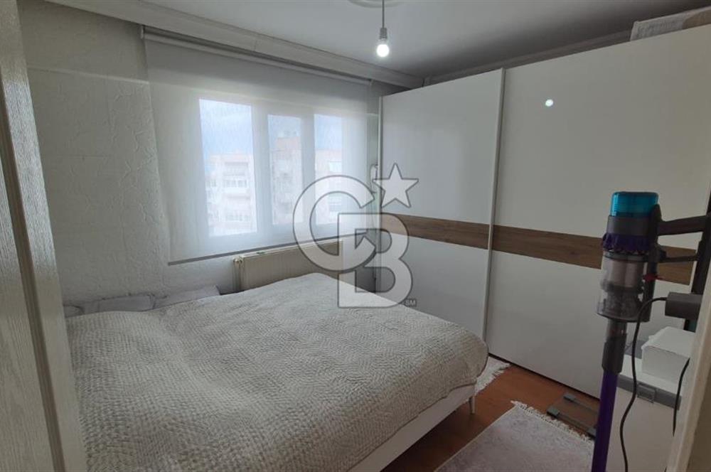Narlıdere Çamtepe'de Deniz Manzaralı Bakımlı Ferah 3+1 Daire
