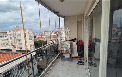 Narlıdere Çamtepe'de Deniz Manzaralı Bakımlı Ferah 3+1 Daire