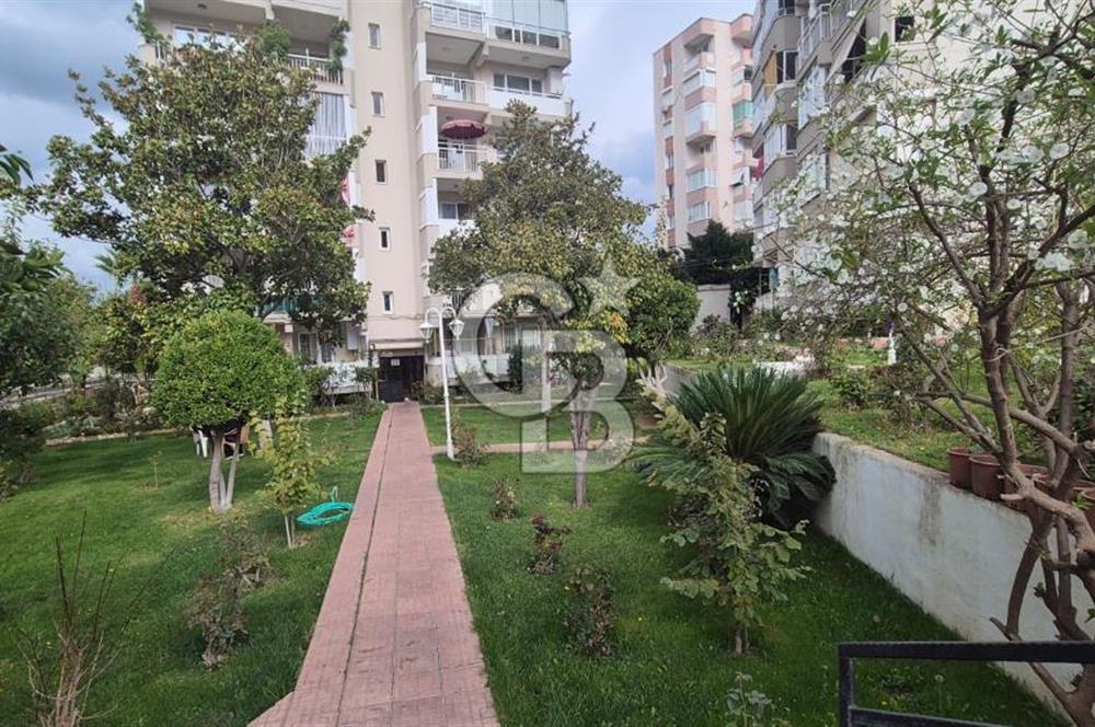 Narlıdere Çamtepe'de Deniz Manzaralı Bakımlı Ferah 3+1 Daire