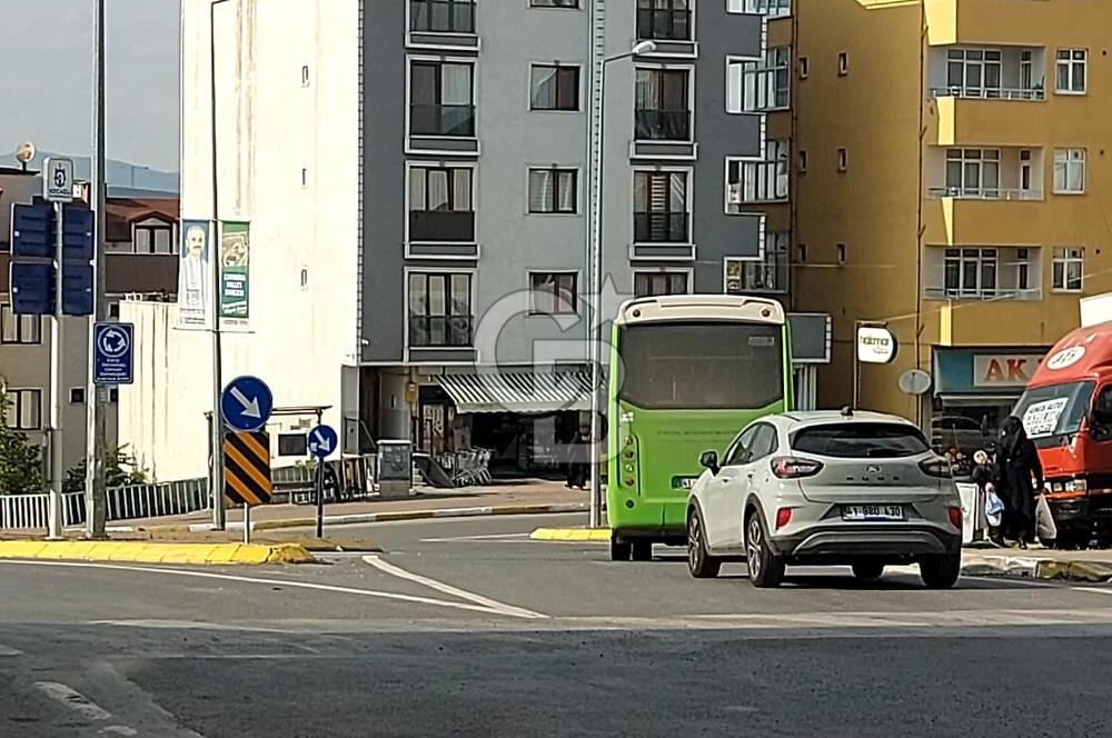 ÇAYIROVA YENİMAHALLEDE 590 M² KÖŞE PARSEL KONUT İMARLI ARSA