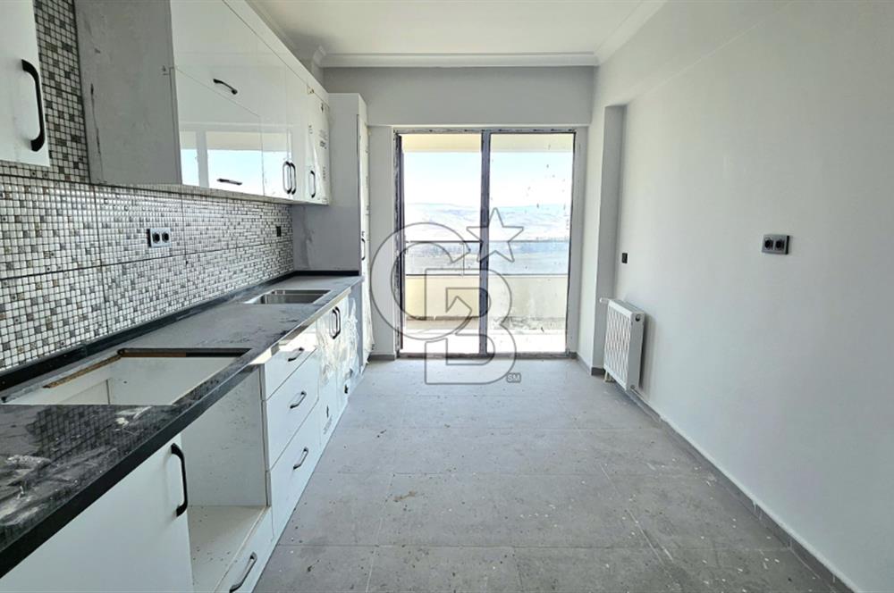 GOLF LİFE SİTESİNDE SATILIK 2+1 DAİRE