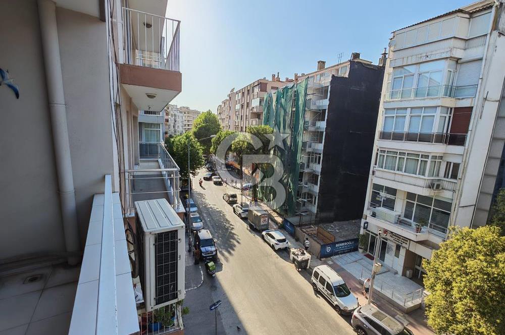 Mithatpaşa Caddesi'nde Otoparklı Asansörlü Satılık 3+1