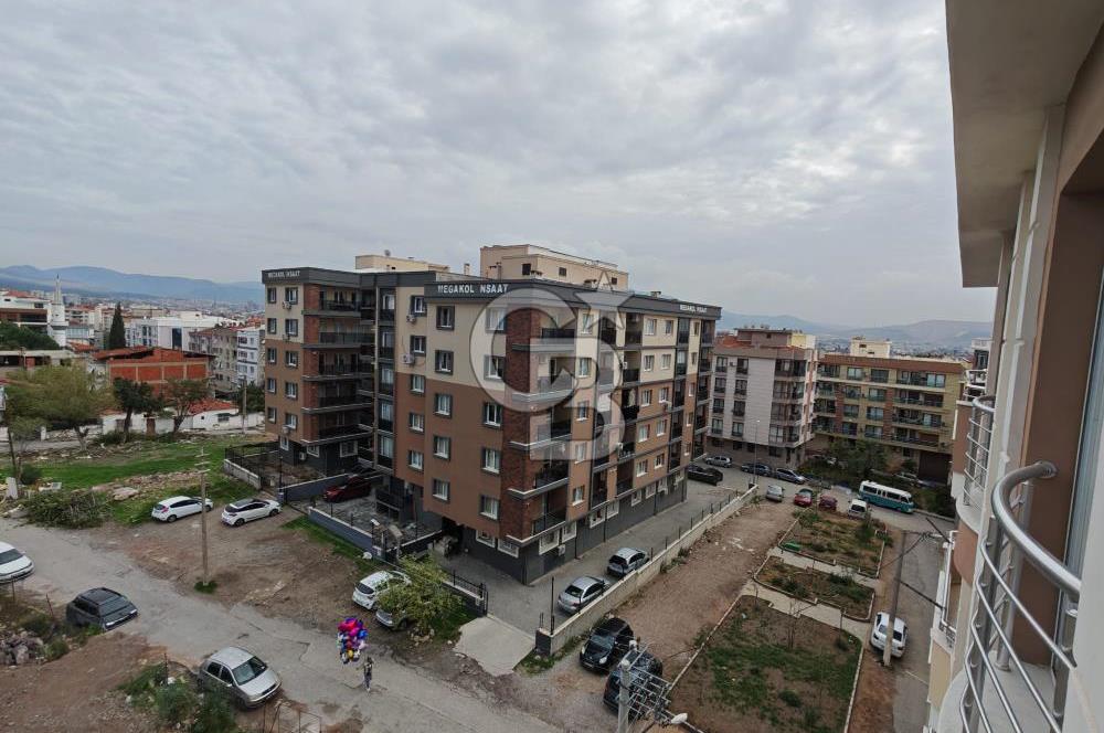 Bornova Merkez'de Ebeveyn Banyolu Satılık 3+1