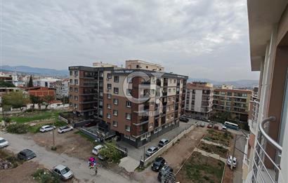 Bornova Merkez'de Ebeveyn Banyolu Satılık 3+1