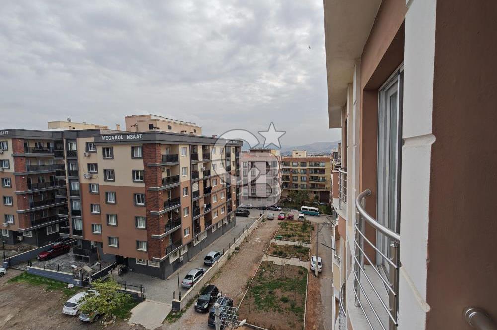 Bornova Merkez'de Ebeveyn Banyolu Satılık 3+1