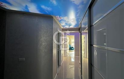 Karşıyaka'da Merkezi konumda 6+1 Satılık Lüks Daire