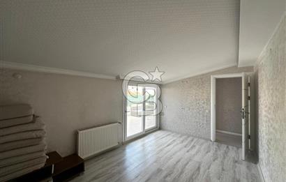 Karşıyaka'da Merkezi konumda 6+1 Satılık Lüks Daire
