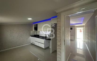 Karşıyaka'da Merkezi konumda 6+1 Satılık Lüks Daire