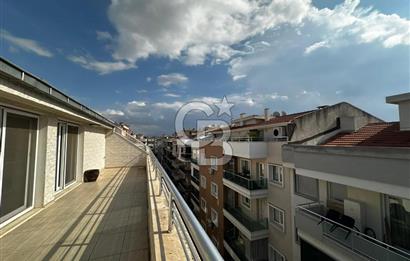 Karşıyaka'da Merkezi konumda 6+1 Satılık Lüks Daire