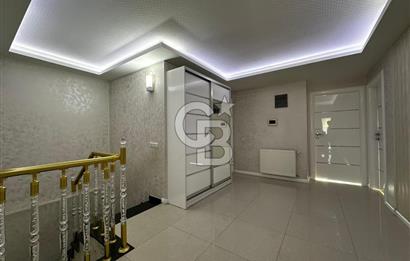 Karşıyaka'da Merkezi konumda 6+1 Satılık Lüks Daire
