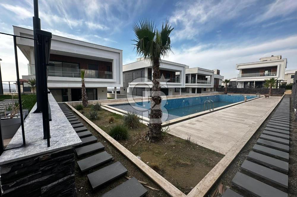 Villakent'in Eşşiz Lokasyonunda Ay Işığı Teras Evlerde Satılık Villa