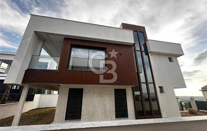 Villakent'in Eşşiz Lokasyonunda Ay Işığı Teras Evlerde Satılık Villa
