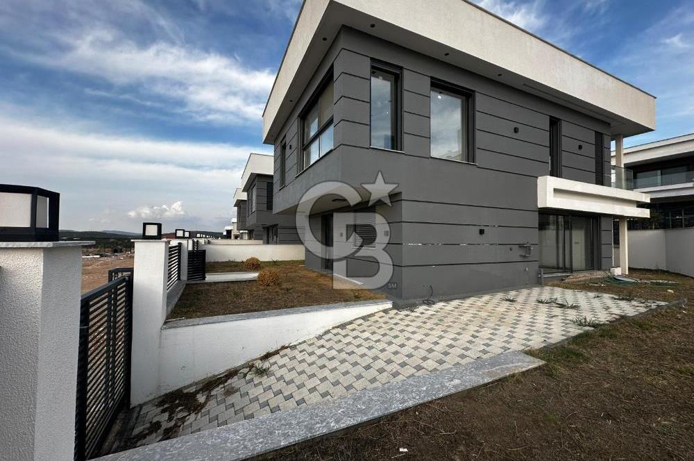 Villakent'in Eşşiz Lokasyonunda Ay Işığı Teras Evlerde Satılık Villa