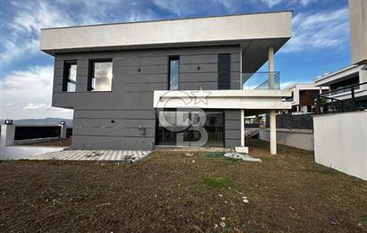Villakent'in Eşşiz Lokasyonunda Ay Işığı Teras Evlerde Satılık Villa