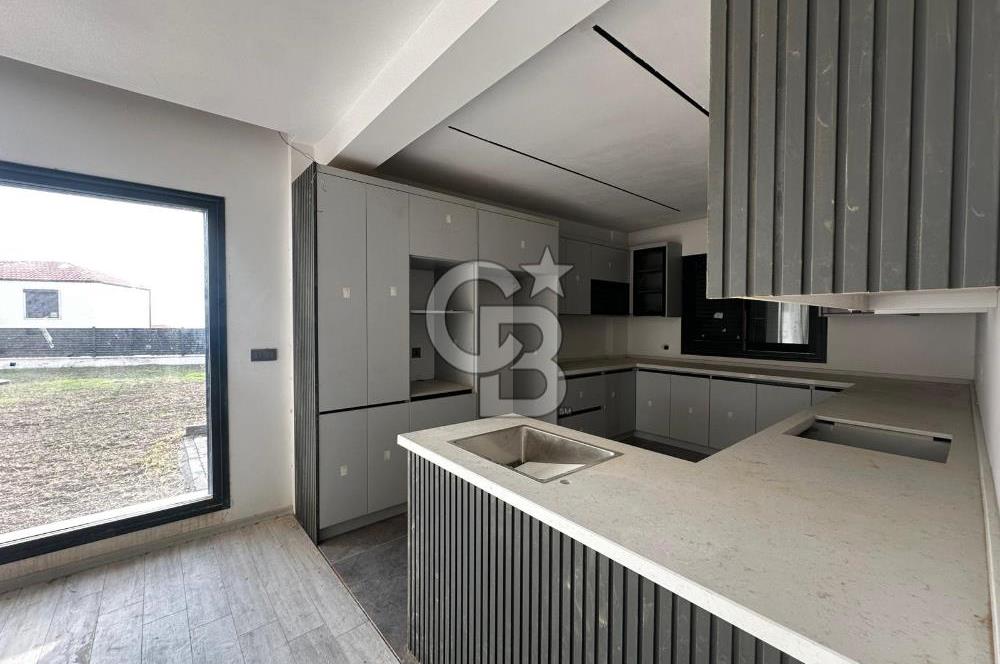 Villakent'in Eşşiz Lokasyonunda Ay Işığı Teras Evlerde Satılık Villa