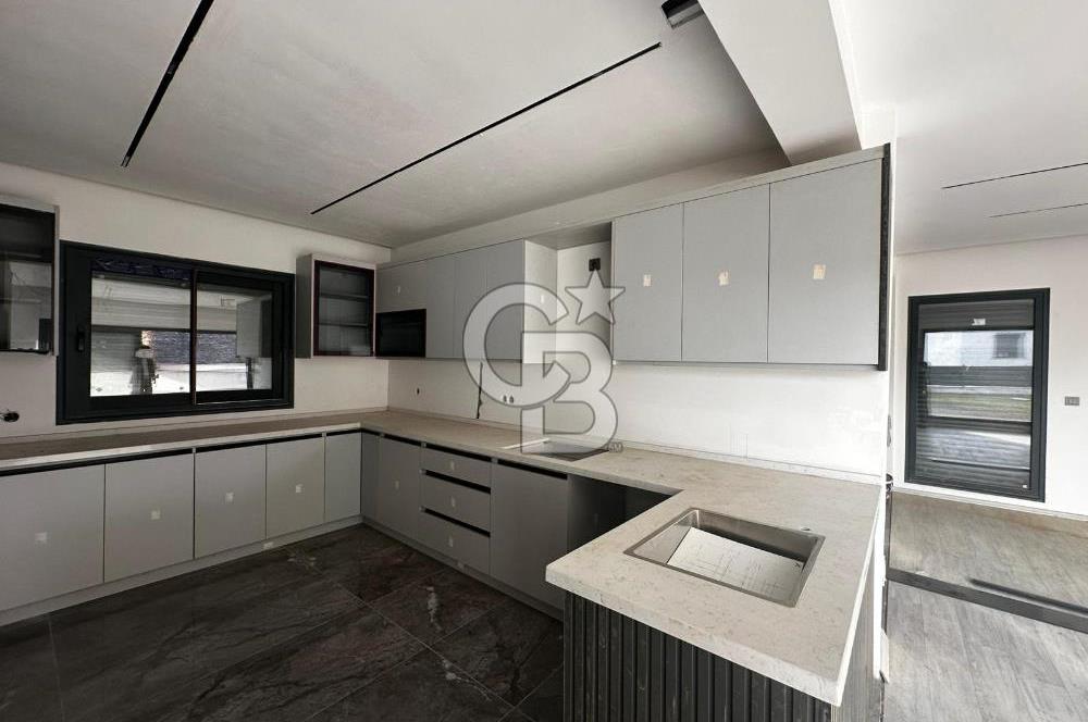 Villakent'in Eşşiz Lokasyonunda Ay Işığı Teras Evlerde Satılık Villa