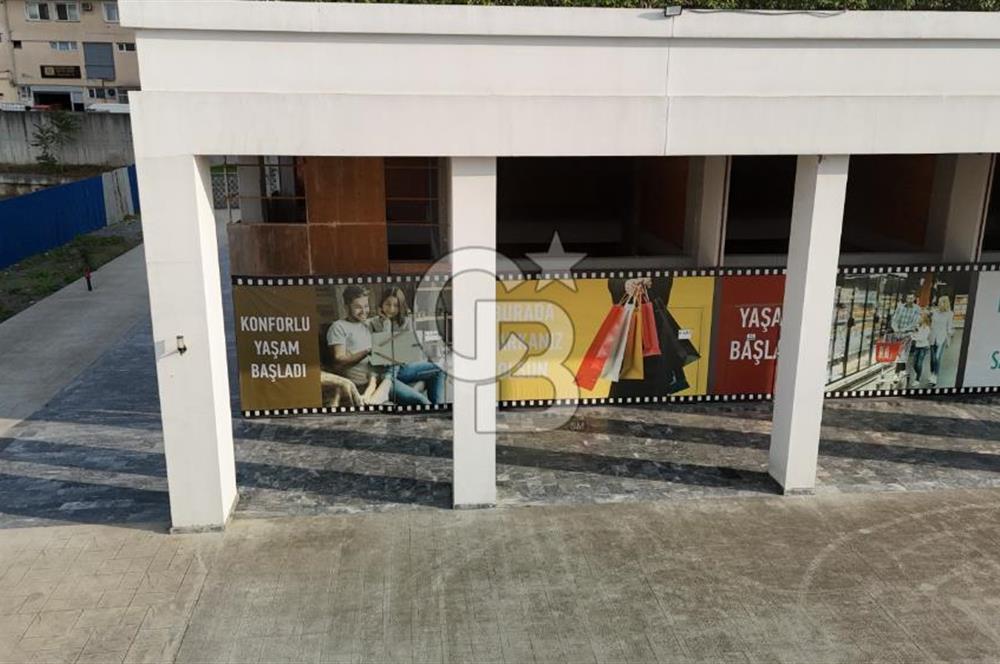 ESENYURT ONUR PARK LİFE SİTESİNDE 700 M2 KİRALIK İŞ YERİ / DEPO