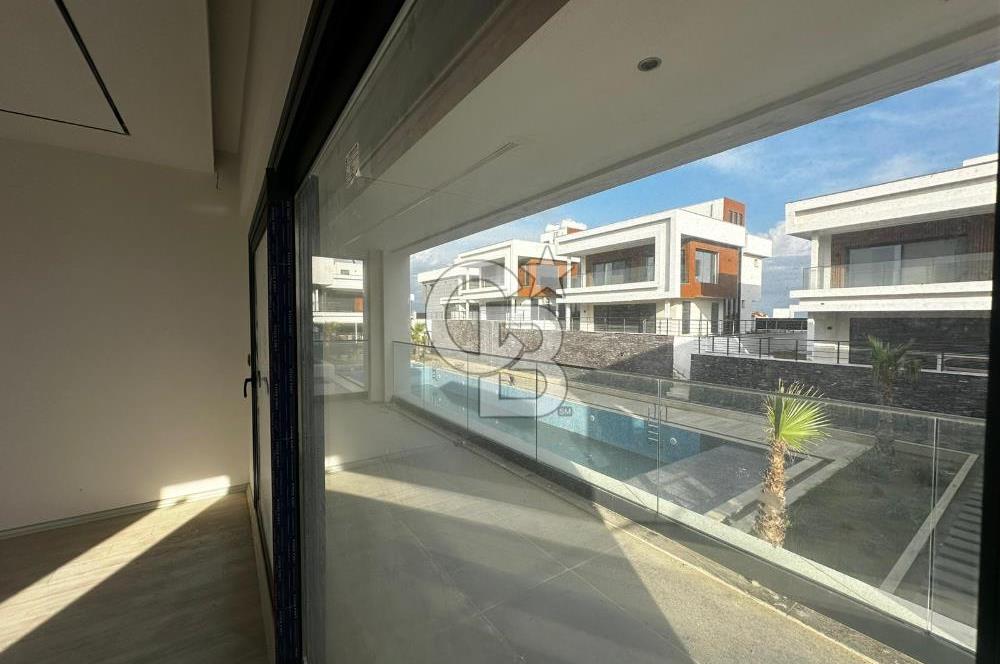 Villakent'in Eşşiz Lokasyonunda Ay Işığı Teras Evlerde Satılık Villa
