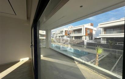 Villakent'in Eşşiz Lokasyonunda Ay Işığı Teras Evlerde Satılık Villa
