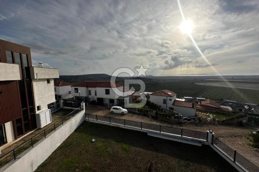 Villakent'in Eşşiz Lokasyonunda Ay Işığı Teras Evlerde Satılık Villa