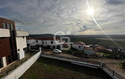 Villakent'in Eşşiz Lokasyonunda Ay Işığı Teras Evlerde Satılık Villa