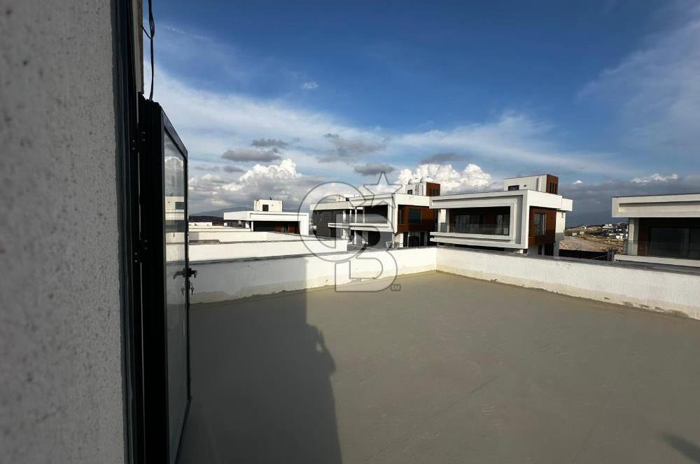 Villakent'in Eşşiz Lokasyonunda Ay Işığı Teras Evlerde Satılık Villa