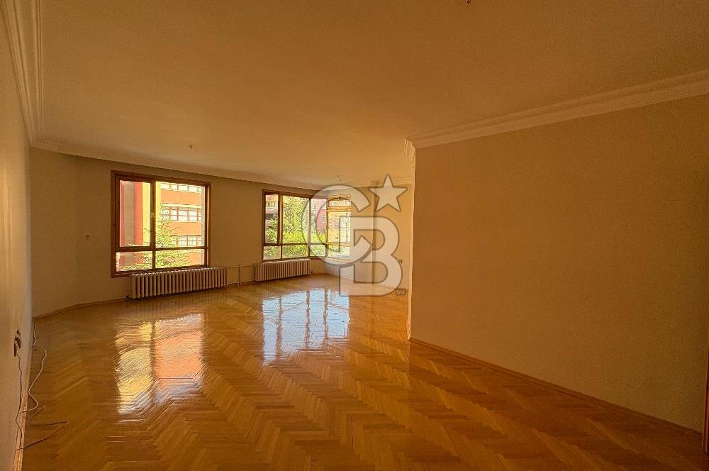 SANCAK TİFLİS CAD. DEPOLU, AÇIK/KAPALI GARAJLI SATILIK 4+1 DAİRE