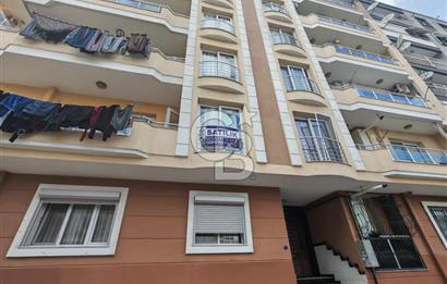 Bornova Merkez'de Ebeveyn Banyolu Satılık 3+1