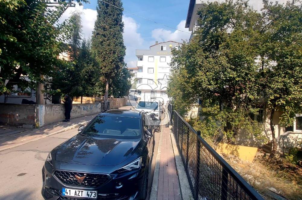 ÇAYIROVA YENİMAHALLE ÜST GEÇİDİN YAKININDA 507M² MUHTEŞEM ARSA