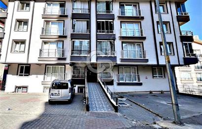 CADDE YANI ASANSÖRLÜ MASRAFSIZ 3+1 CEPHELERİ AÇIK ACİLL