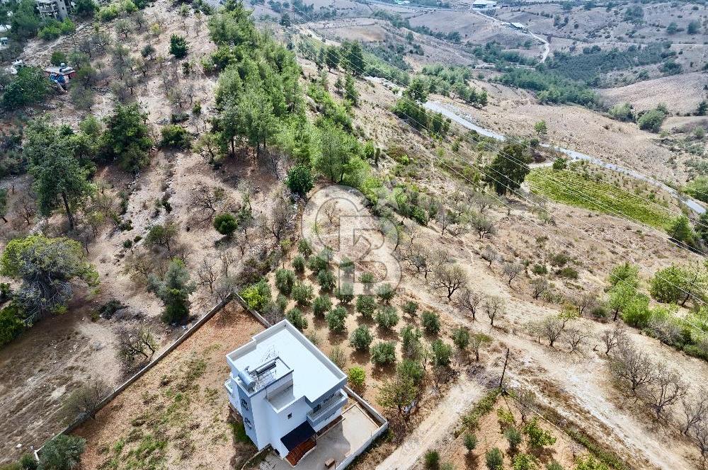 TOROSLAR KAŞLI’DA MANZARALI 540 m² SATILIK KÖŞEBAŞI ARAZİ