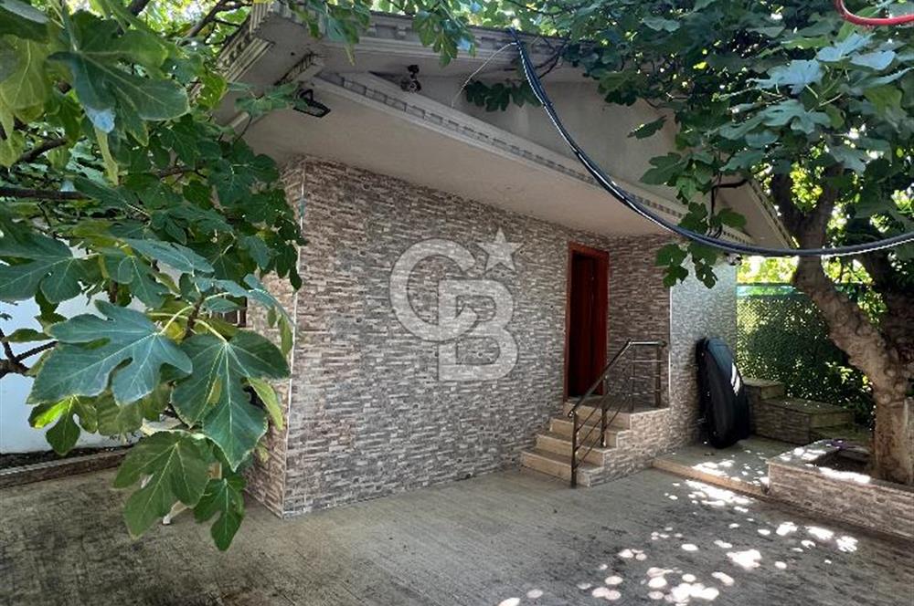 BEYLİKDÜZÜ GÜRPINARDA PANORAMİK DENİZ MANZARALI VİLLA