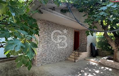 BEYLİKDÜZÜ GÜRPINARDA PANORAMİK DENİZ MANZARALI VİLLA