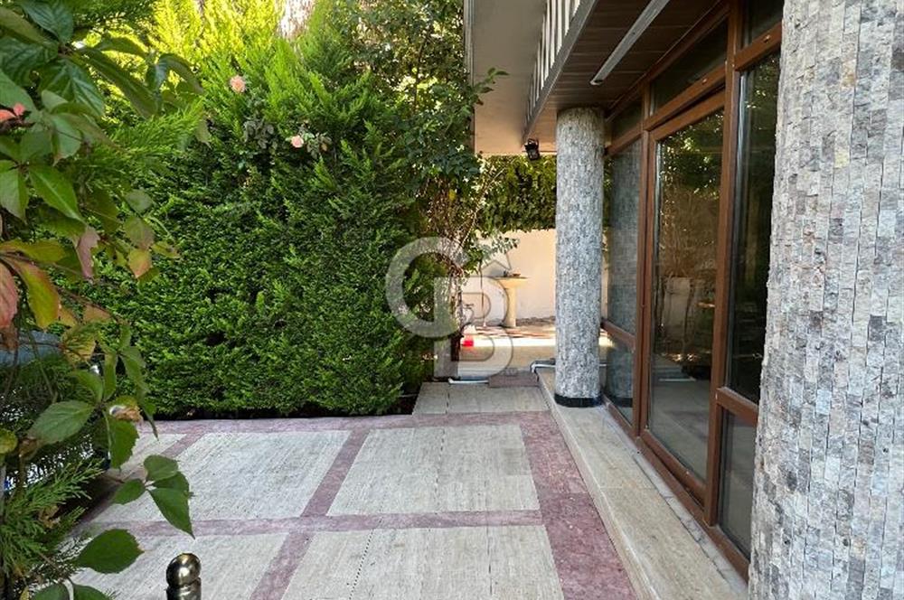 BEYLİKDÜZÜ GÜRPINARDA PANORAMİK DENİZ MANZARALI VİLLA