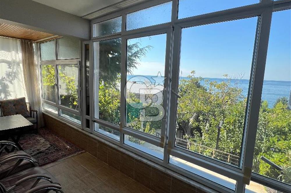 BEYLİKDÜZÜ GÜRPINARDA PANORAMİK DENİZ MANZARALI VİLLA