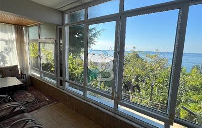 BEYLİKDÜZÜ GÜRPINARDA PANORAMİK DENİZ MANZARALI VİLLA