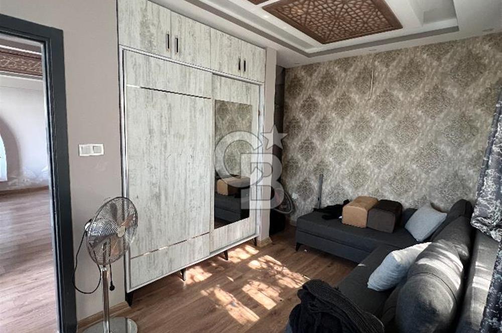 BEYLİKDÜZÜ GÜRPINARDA PANORAMİK DENİZ MANZARALI VİLLA