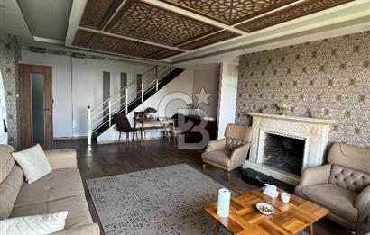 BEYLİKDÜZÜ GÜRPINARDA PANORAMİK DENİZ MANZARALI VİLLA
