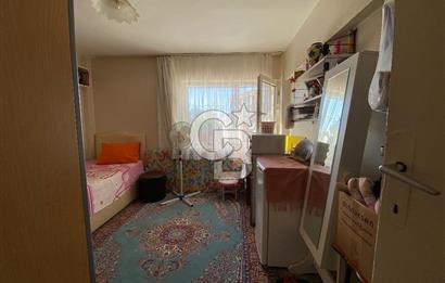 Karşıyaka Cumhuriyet Mahallesinde 2+1 Satılık Daire