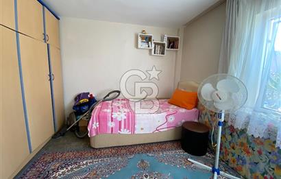 Karşıyaka Cumhuriyet Mahallesinde 2+1 Satılık Daire