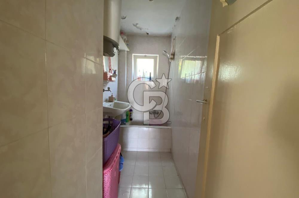 Karşıyaka Cumhuriyet Mahallesinde 2+1 Satılık Daire