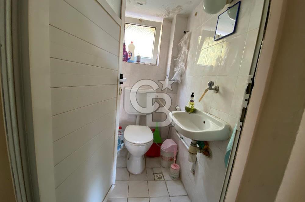 Karşıyaka Cumhuriyet Mahallesinde 2+1 Satılık Daire