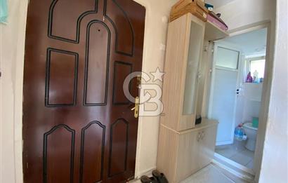 Karşıyaka Cumhuriyet Mahallesinde 2+1 Satılık Daire