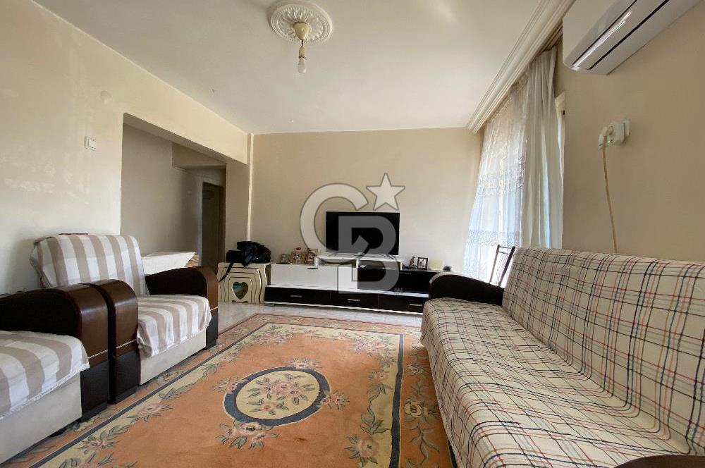 Karşıyaka Cumhuriyet Mahallesinde 2+1 Satılık Daire