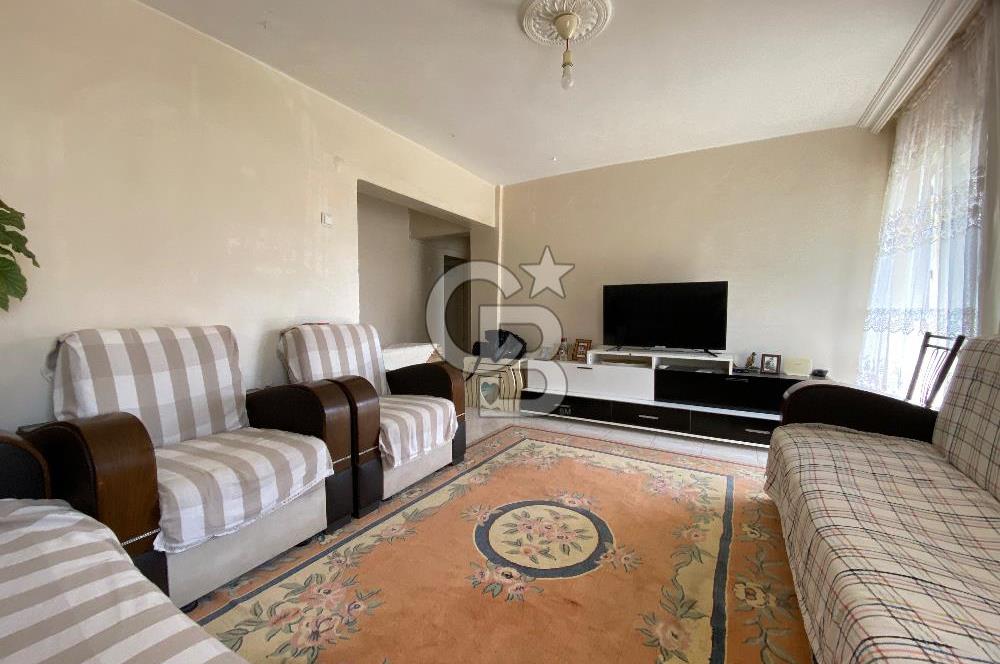 Karşıyaka Cumhuriyet Mahallesinde 2+1 Satılık Daire