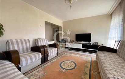 Karşıyaka Cumhuriyet Mahallesinde 2+1 Satılık Daire