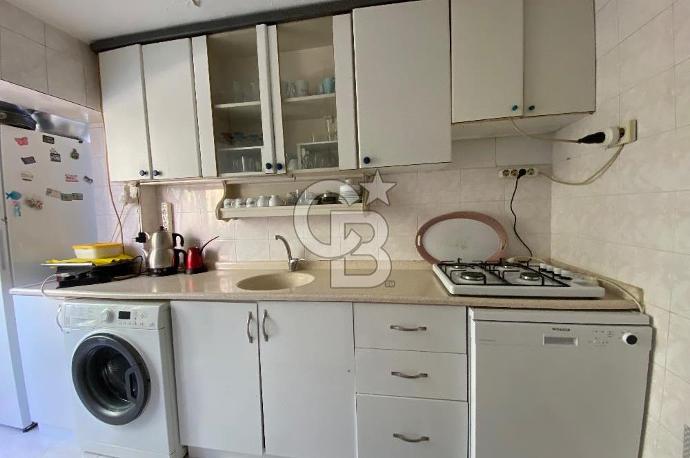 Karşıyaka Cumhuriyet Mahallesinde 2+1 Satılık Daire