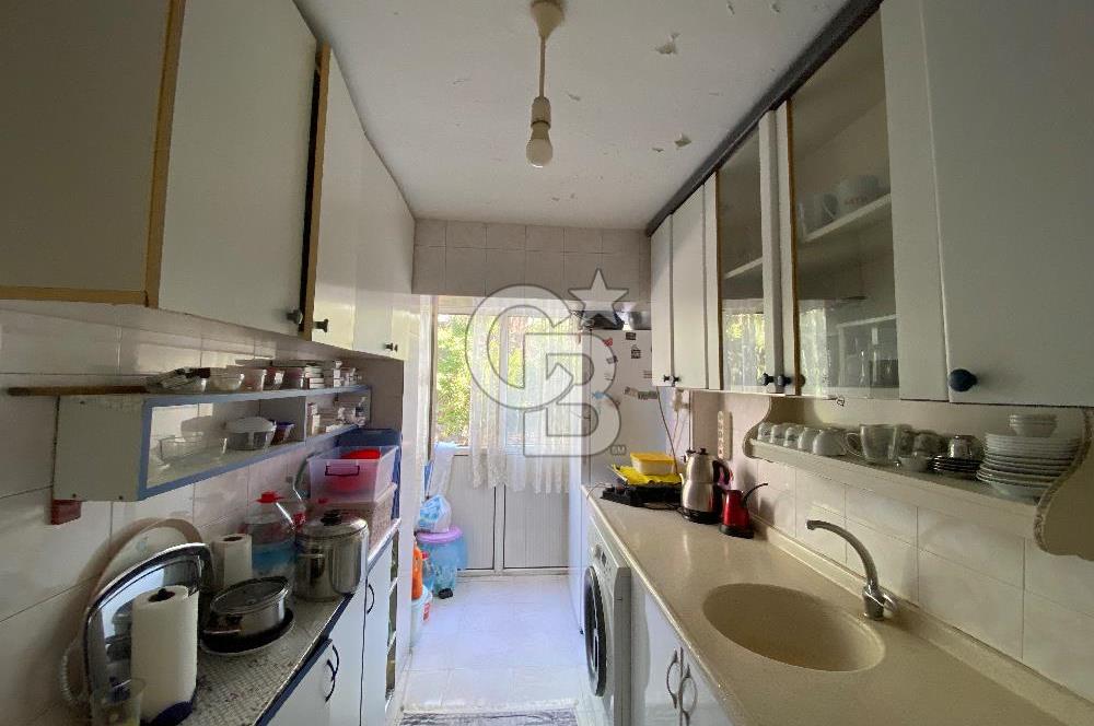 Karşıyaka Cumhuriyet Mahallesinde 2+1 Satılık Daire